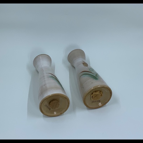 JAPAN SALT AND PEPPER SHAKERS - Picture 2 of 4